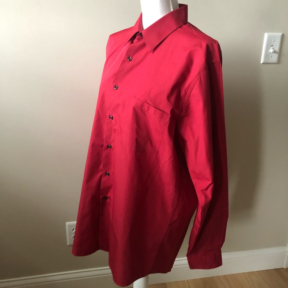 Van Heusen Button Down Shirt - Picture 2 of 6